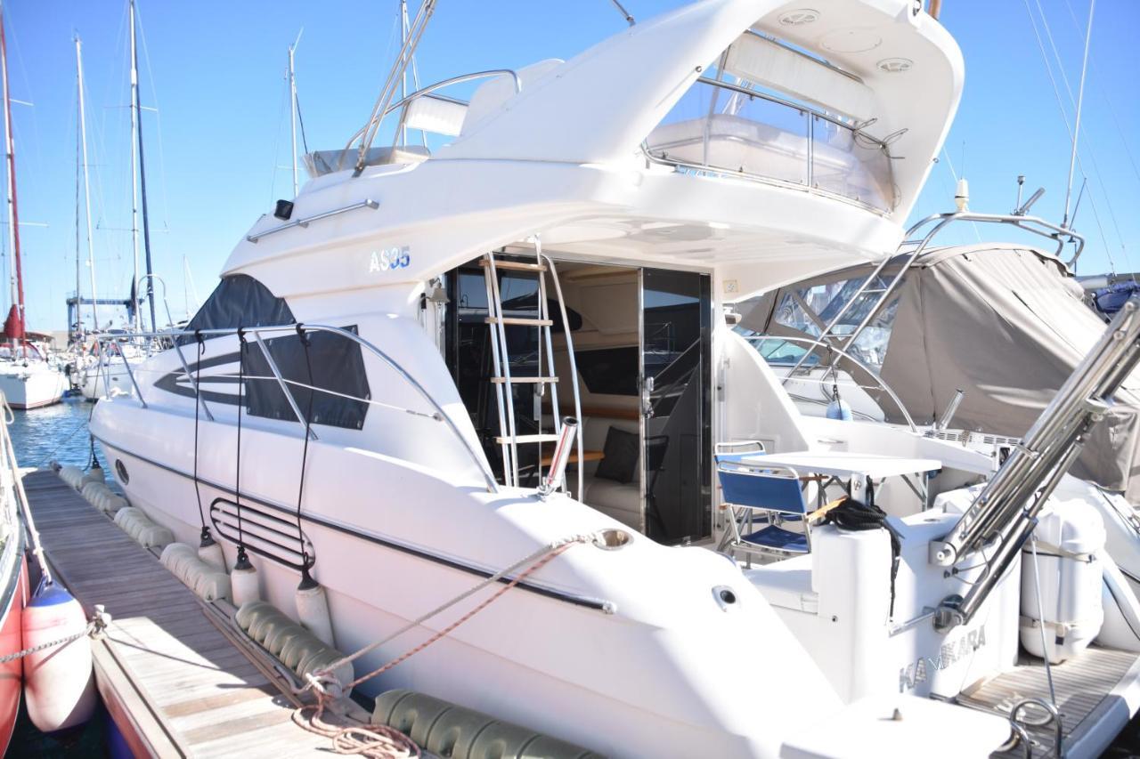 Botel Luxury Yacht Kamikara *
